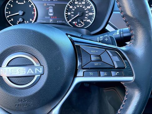 Used 2024 Nissan Altima 2.5 SR image 24