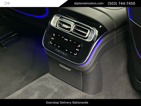 Used 2024 Mercedes-Benz Maybach S 580 4MATIC image 25