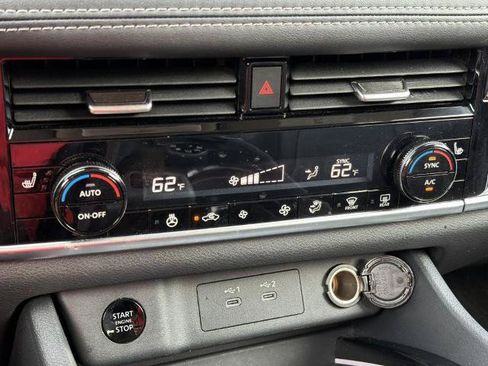 Certified 2026 Nissan Rogue SL AWD/4WD image 6