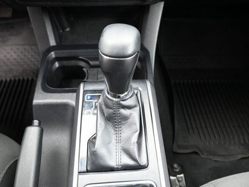 Certified 2017 Toyota Tacoma TRD Sport w/ Tow Package (A/T) image 24