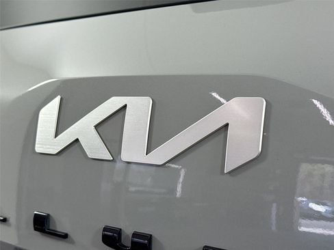 Used 2022 Kia Telluride EX w/ EX Premium Package image 15