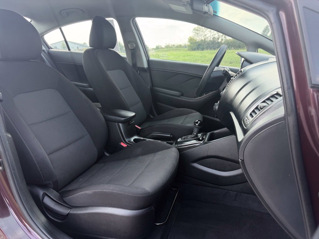 Used 2018 Kia Forte LX w/ LX Rear Camera Package FWD image 28