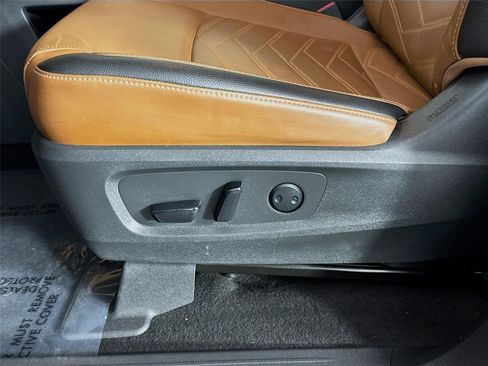 Certified 2023 Nissan Pathfinder Platinum AWD/4WD image 21