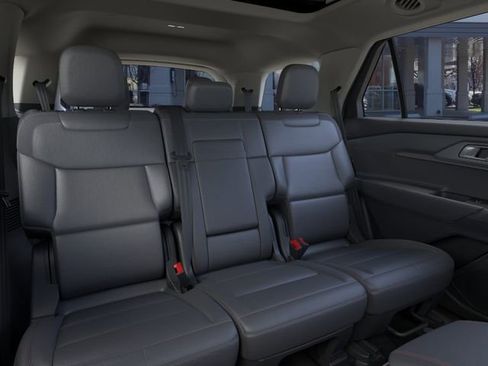 Used 2026 Ford Explorer Active w/ Active Comfort Package AWD/4WD image 11