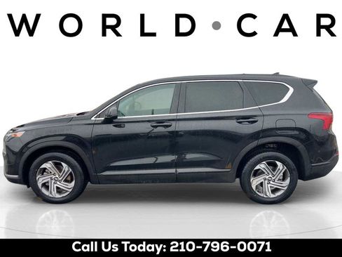 Used 2023 Hyundai Santa Fe SE FWD image 4