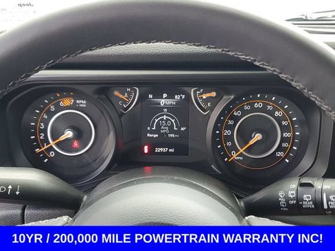 Used 2025 Jeep Wrangler Unlimited Sport AWD/4WD image 17