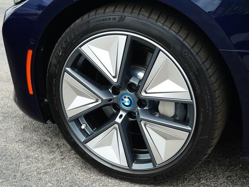 Used 2023 BMW i4 eDrive35 w/ Premium Package RWD image 4