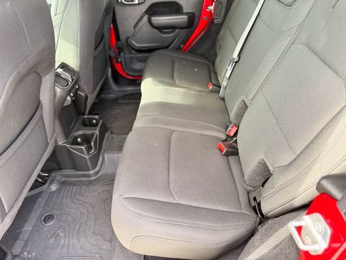 Used 2022 Jeep Wrangler Unlimited Sport image 20