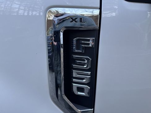 Used 2021 Ford F350 XL w/ Power Equipment Group image 11