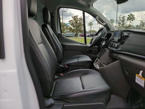 New 2025 Ford Transit 250 Low Roof RWD image 18