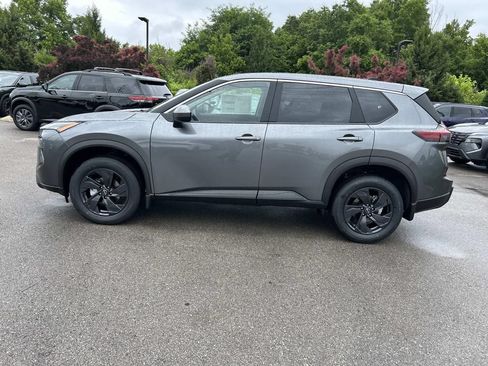New 2026 Nissan Rogue SV FWD image 4