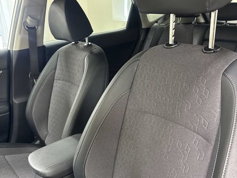 Used 2026 Kia Seltos S FWD image 16