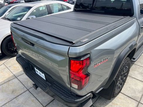 Used 2025 Chevrolet Colorado Trail Boss AWD/4WD image 10