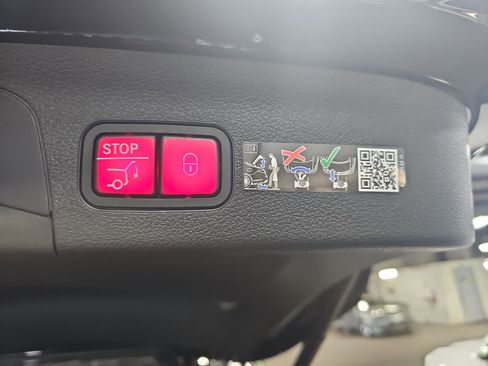 New 2026 Mercedes-Benz GLS 450 4MATIC image 15