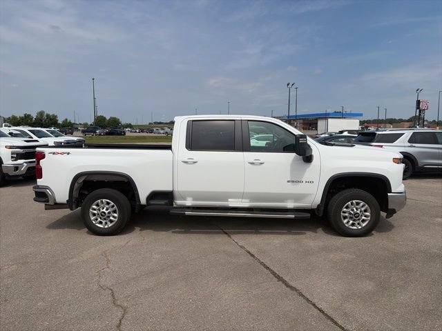 Used 2025 Chevrolet Silverado 2500 LT w/ Safety Package AWD/4WD image 7