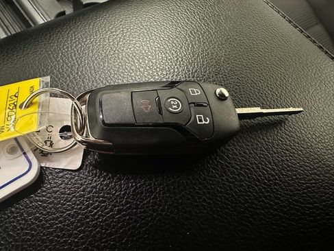 Used 2016 Ford F150 XLT w/ Equipment Group 302A Luxury image 13