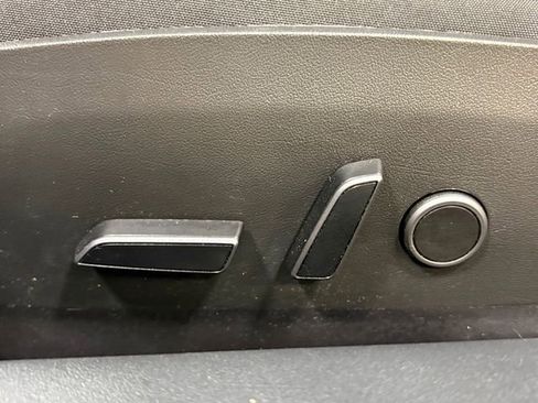 Used 2023 Tesla Model 3 Standard Range image 20