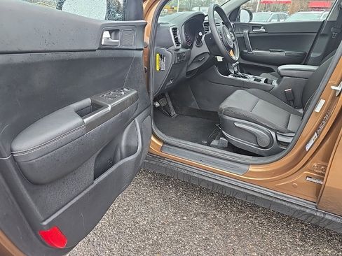 Used 2017 Kia Sportage LX image 10