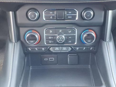 Used 2024 Chevrolet Tahoe Premier image 24