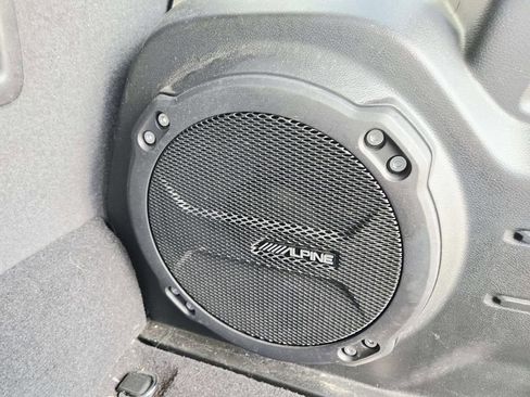 Used 2023 Jeep Wrangler Unlimited Sahara w/ Cold Weather Group image 18