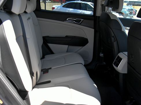 Used 2023 Kia Sportage EX FWD image 48