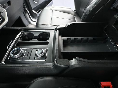 Used 2022 Ford Expedition Max XLT AWD/4WD image 36