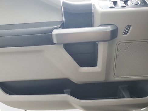 Used 2017 Ford F150 XLT AWD/4WD image 17
