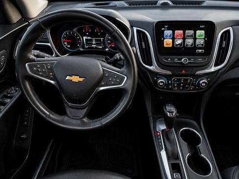 Used 2018 Chevrolet Equinox Premier FWD image 35