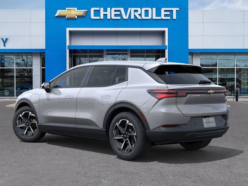 New 2026 Chevrolet Equinox EV LT image 27