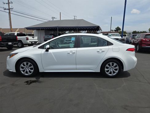 Used 2022 Toyota Corolla LE FWD image 30