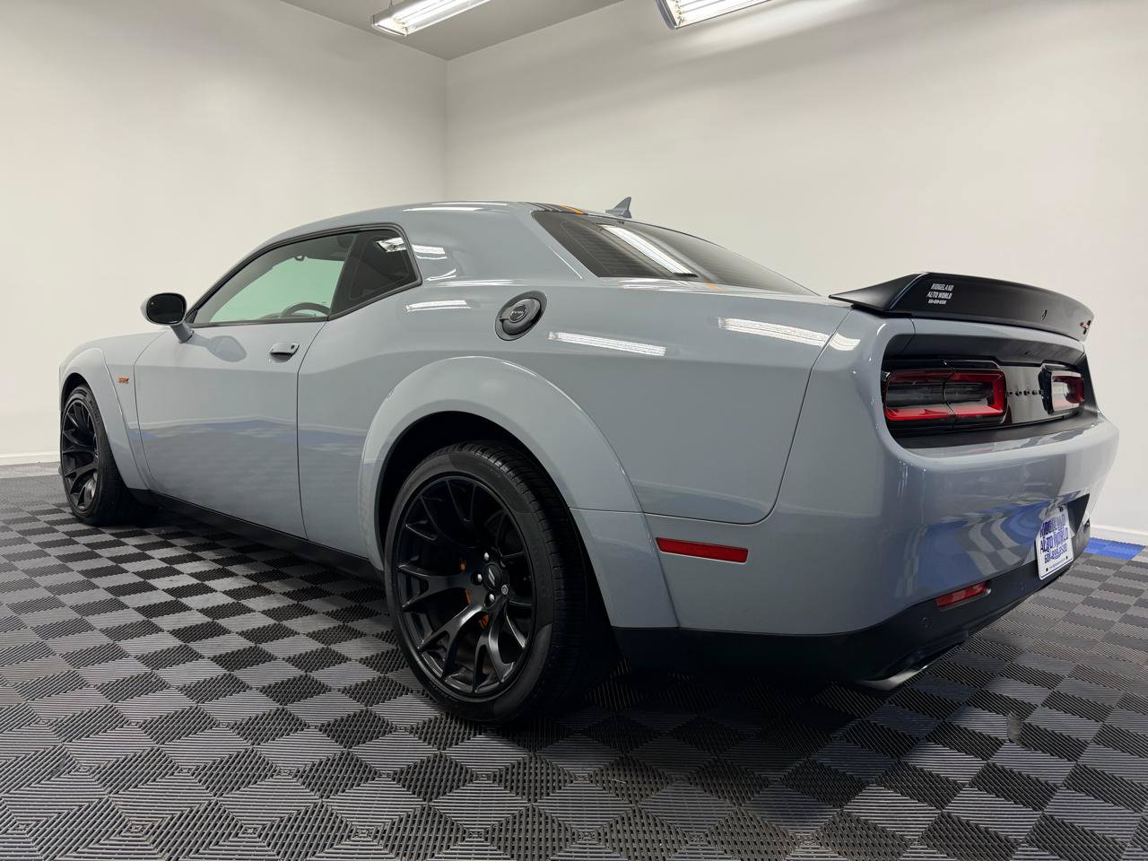 Used 2022 Dodge Challenger R/T Scat Pack RWD image 9