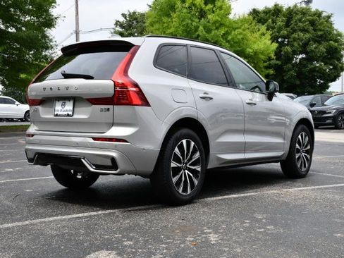 Certified 2025 Volvo XC60 B5 Plus AWD/4WD image 7
