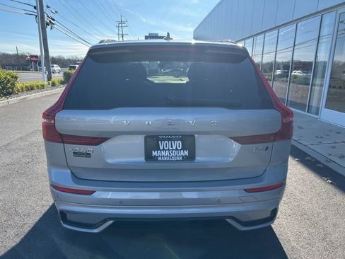 Certified 2025 Volvo XC60 B5 Plus image 4