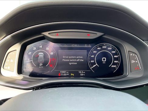 Used 2020 Audi RS Q8 w/ Carbon Optic Package image 22