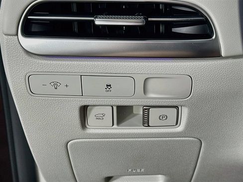 Used 2025 Hyundai Palisade Calligraphy FWD image 23