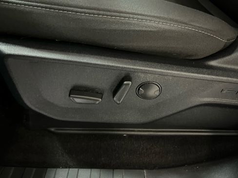 Used 2025 Ford F150 XLT w/ Equipment Group 302A MID image 21