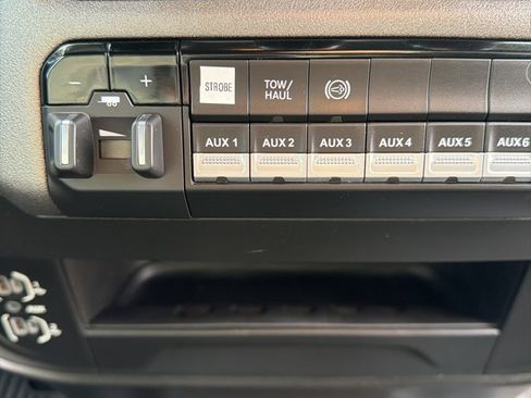Used 2023 RAM 2500 Tradesman image 23