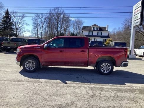 Used 2022 Chevrolet Silverado 1500 LT image 4