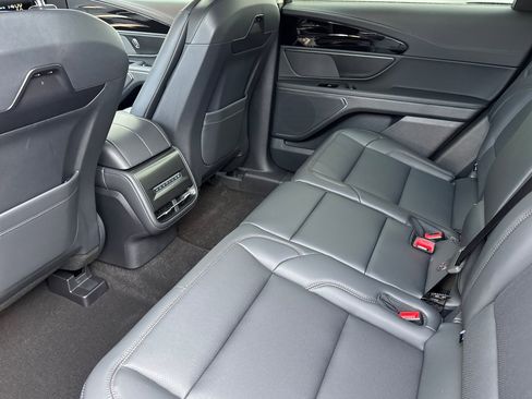 New 2026 Lincoln Nautilus Premier image 10