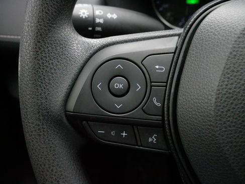 Used 2019 Toyota RAV4 LE image 26