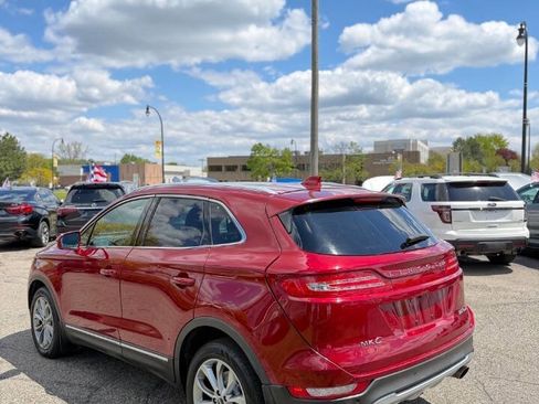 Used 2017 Lincoln MKC Select w/ Select Plus Package AWD/4WD image 5