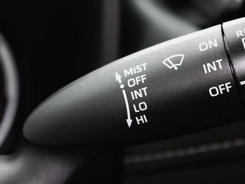 Used 2024 Toyota RAV4 LE image 27