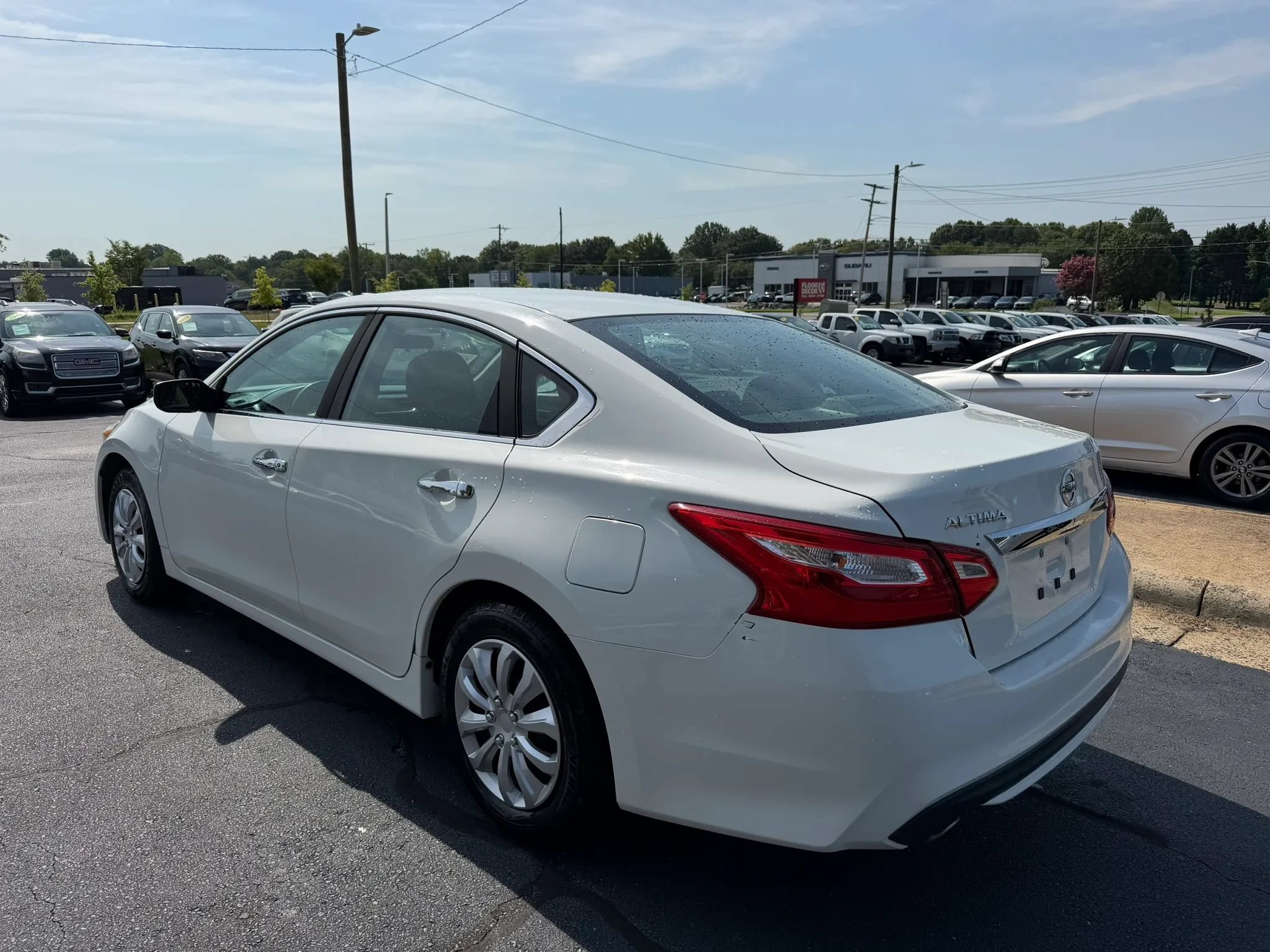 Used 2016 Nissan Altima 2.5 S w/ Power Driver Seat Package FWD image 5