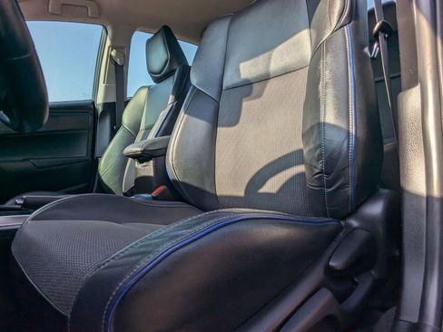 Used 2018 Toyota Corolla SE FWD image 19