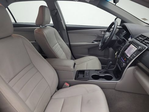 Used 2016 Toyota Camry XLE FWD image 21