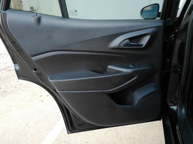Used 2026 Chevrolet Trax LT w/ Sunroof Package FWD image 15