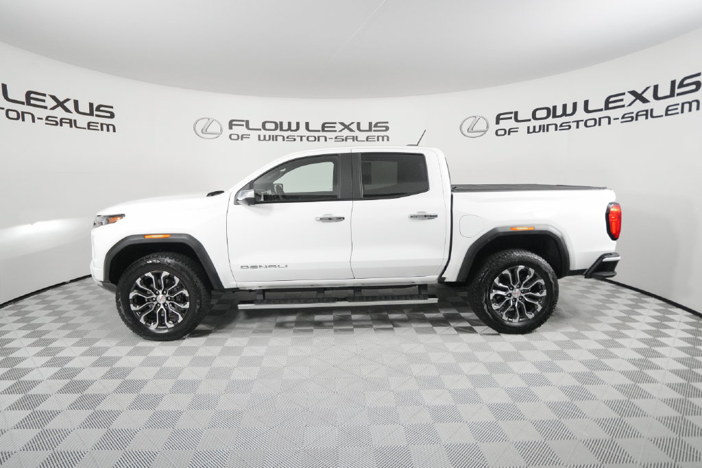 Used 2025 GMC Canyon Denali AWD/4WD image 4