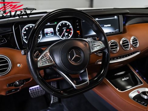 Used 2015 Mercedes-Benz S 550 4MATIC Coupe image 29