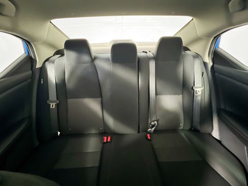 Used 2024 Nissan Sentra SV FWD image 31