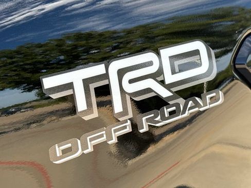 Used 2024 Toyota Tacoma TRD Off-Road w/ TRD Off Road Premium Package AWD/4WD image 6